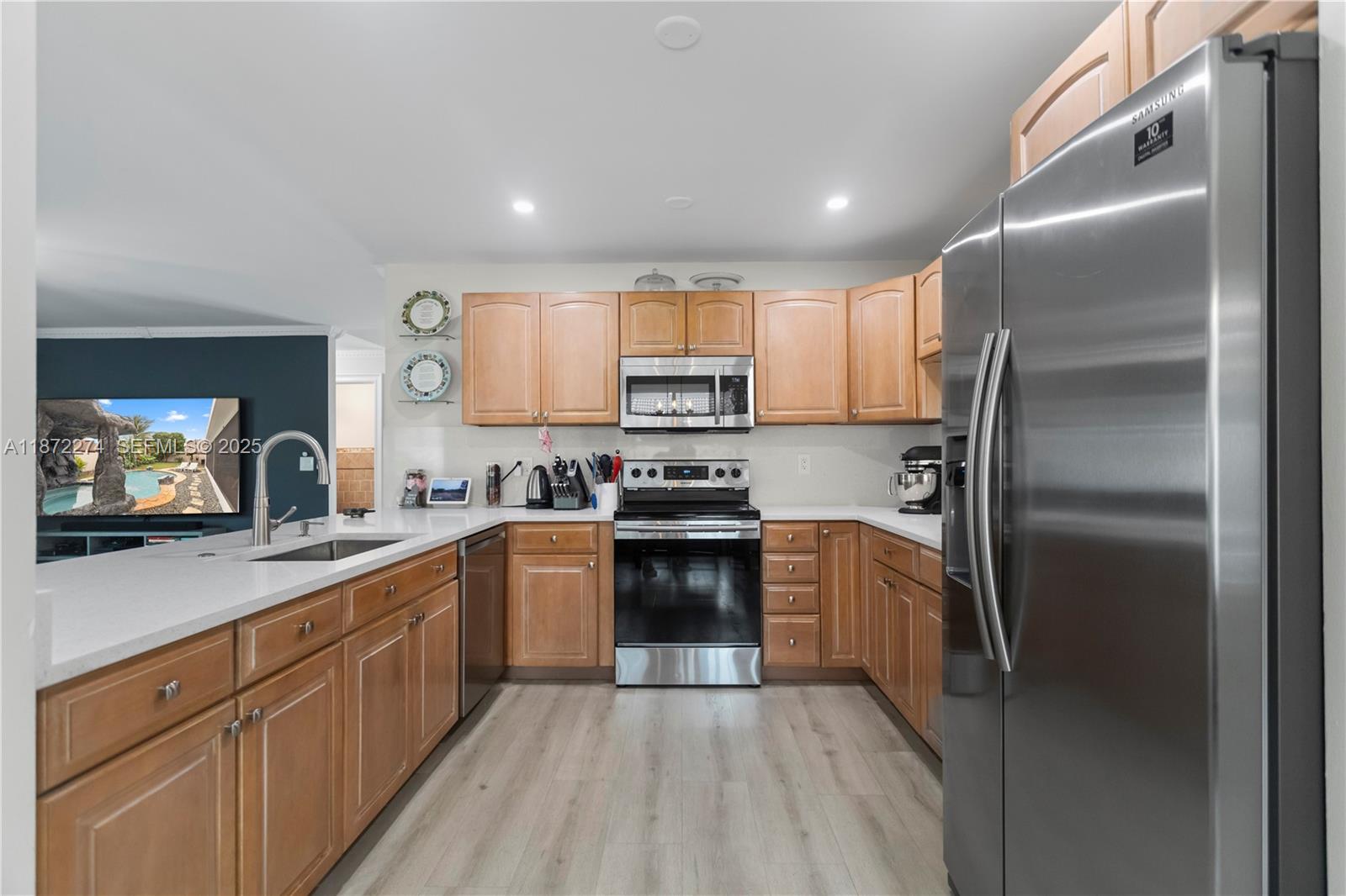 14410 Sumter Manor