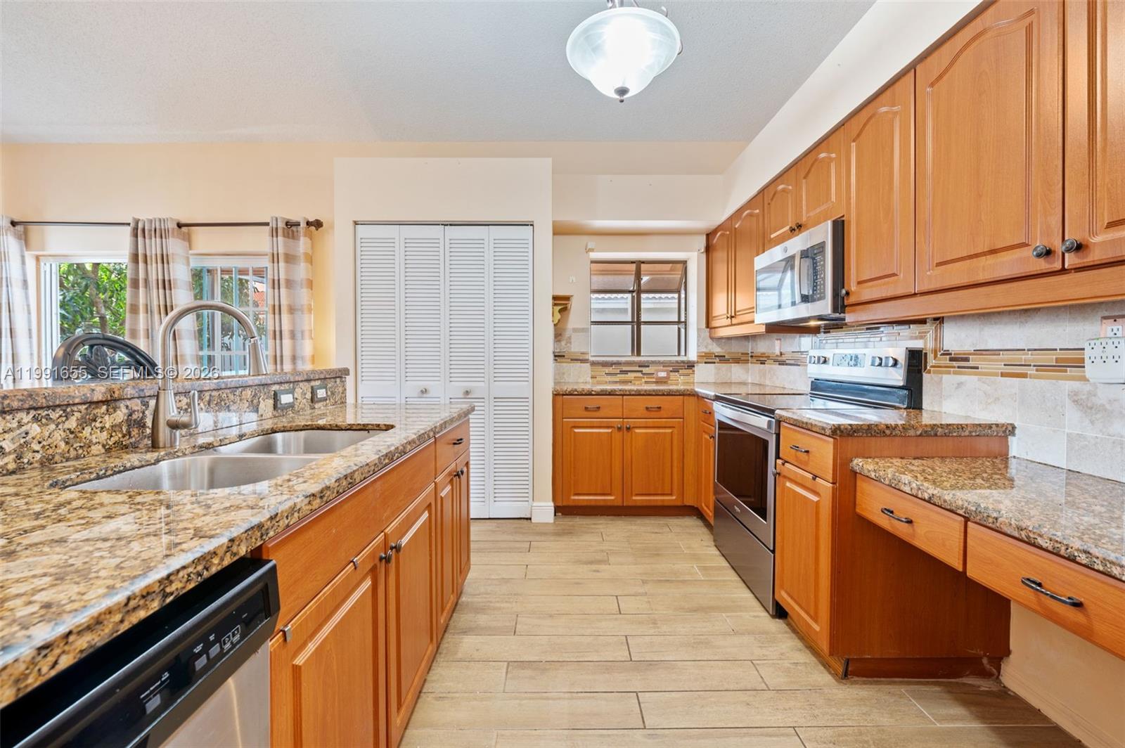 12556 NW 10th Place
