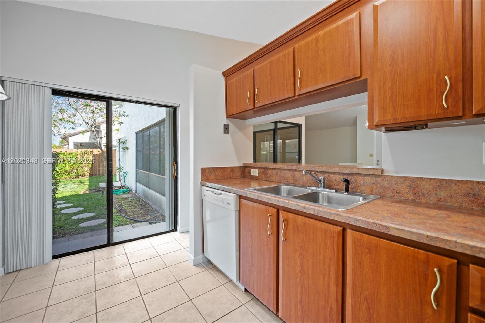 5901 Chester Lane