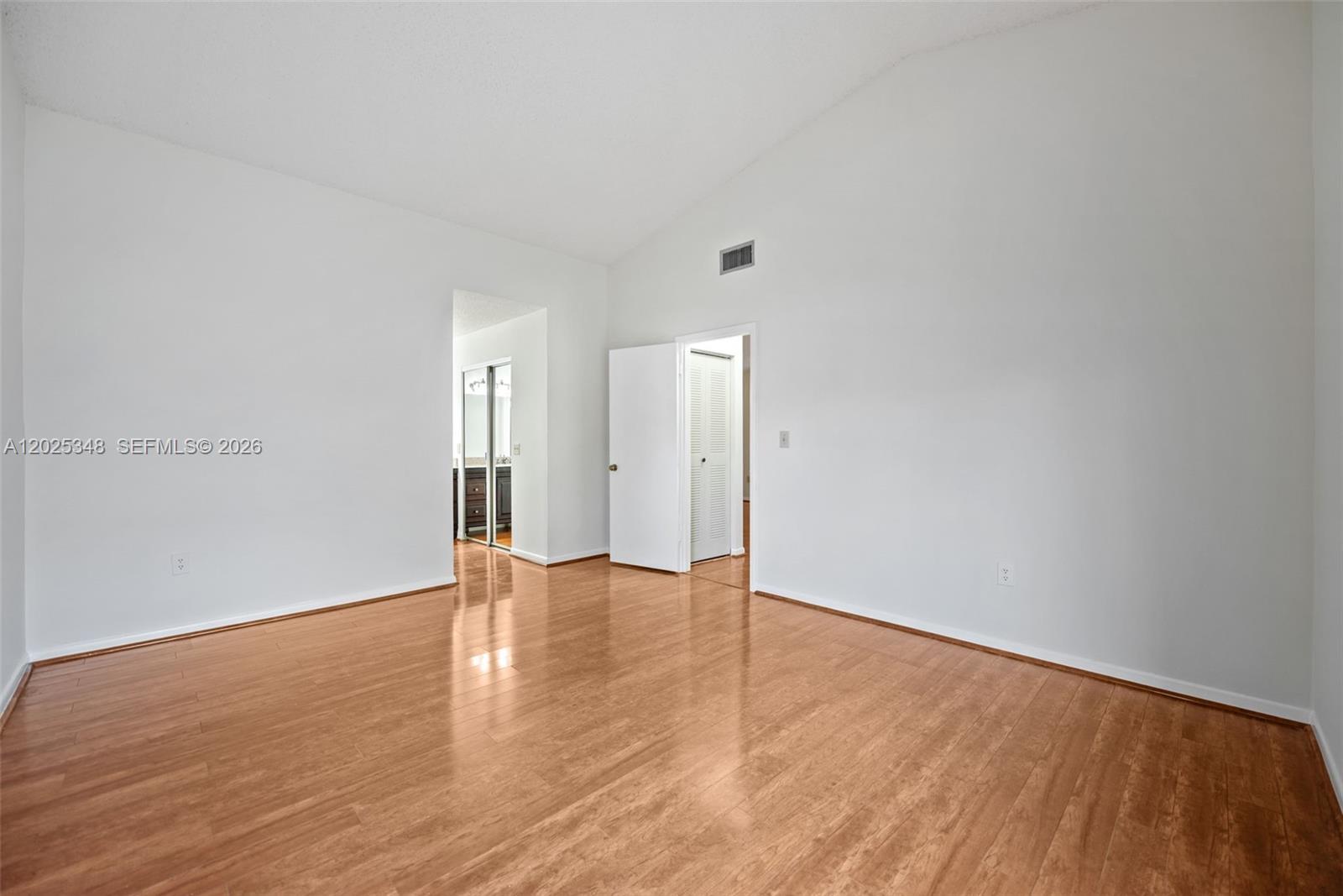 5901 Chester Lane