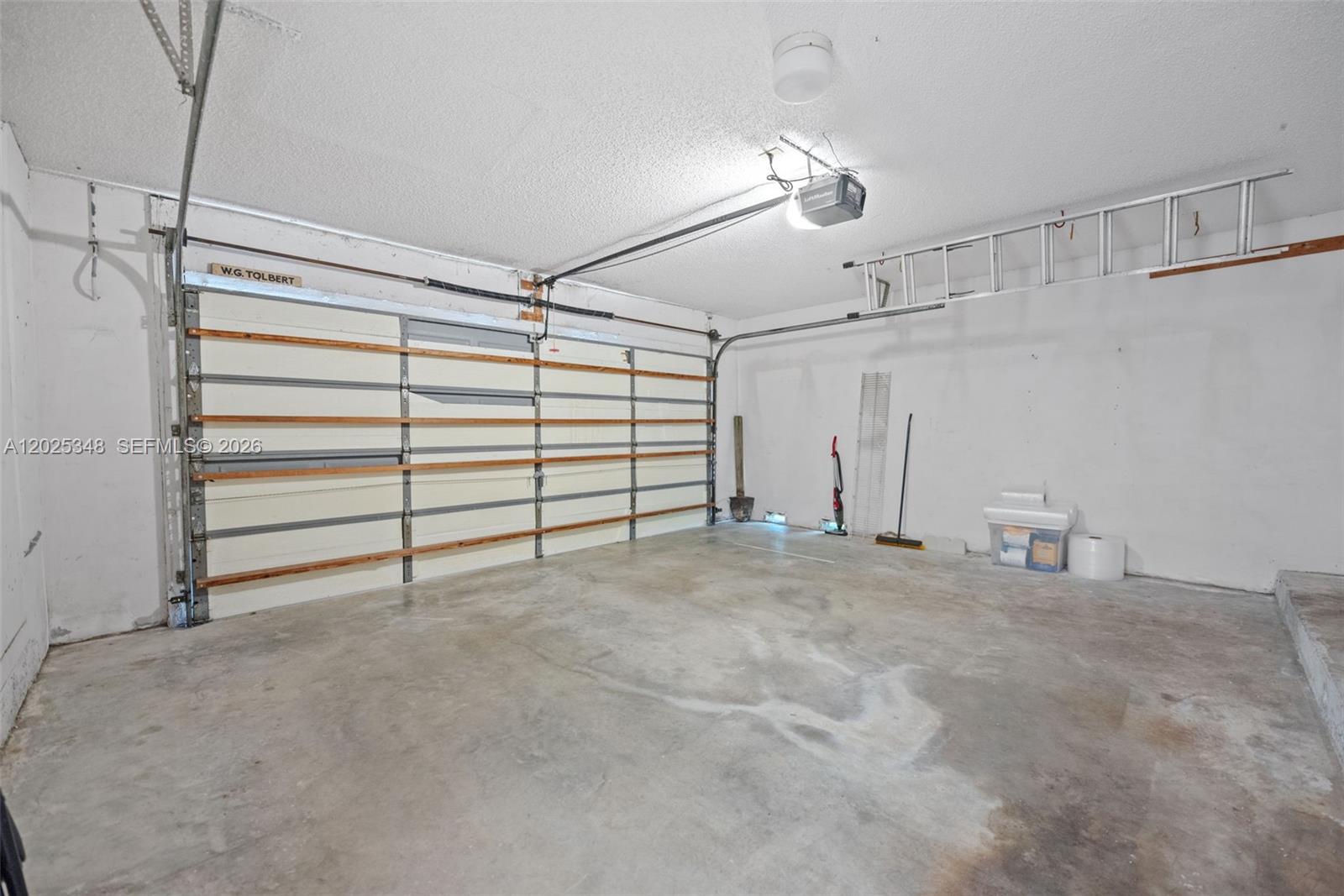 5901 Chester Lane