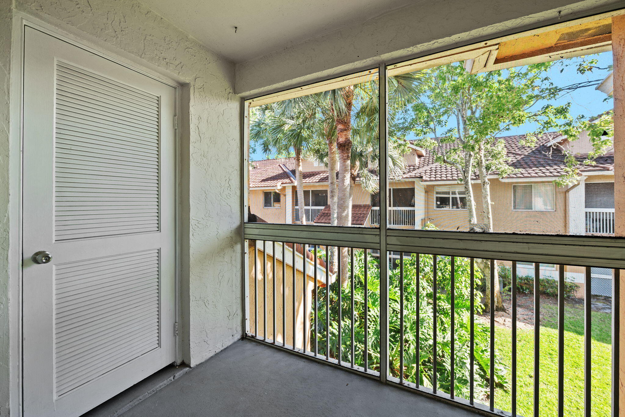 832 NW 92nd Avenue