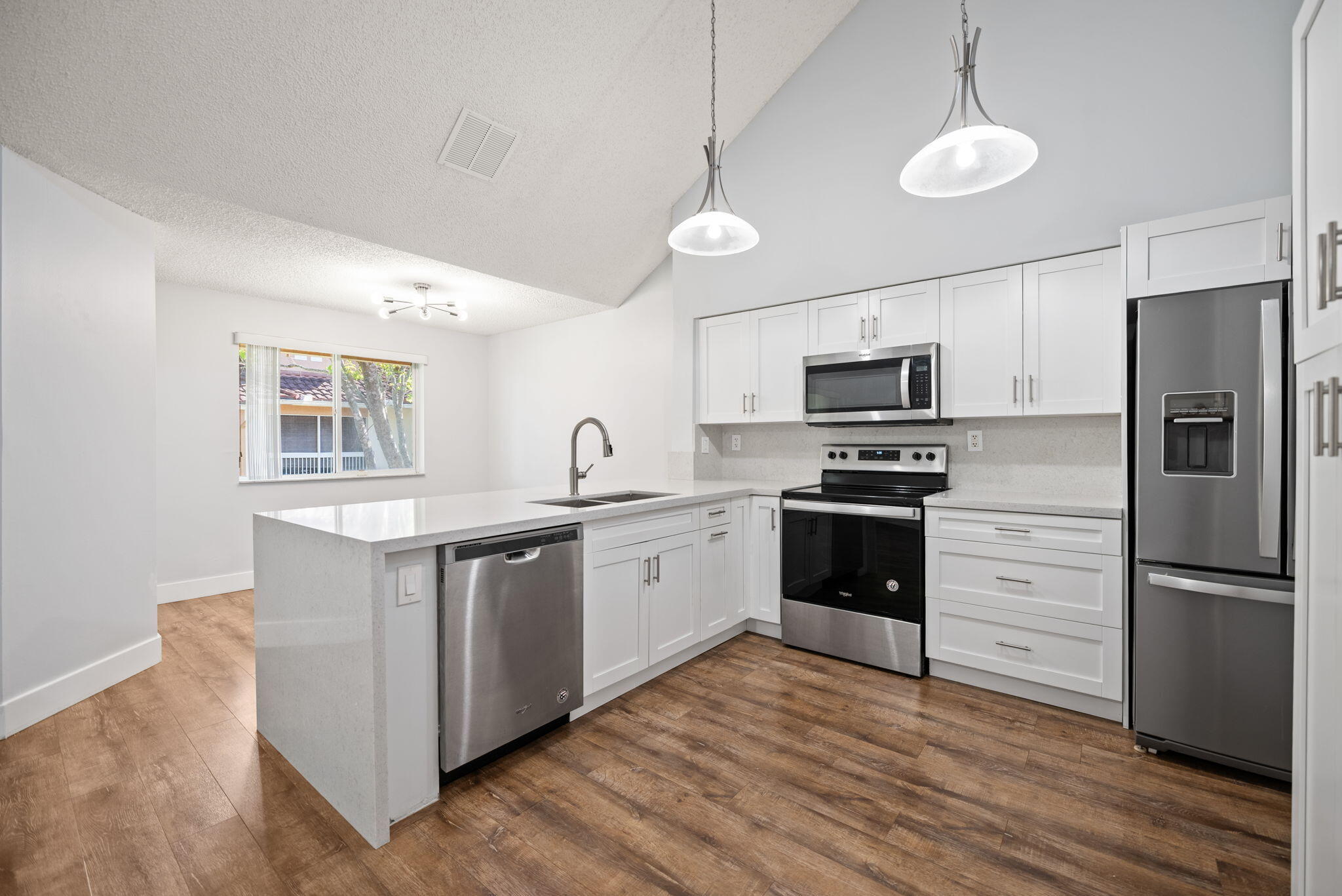 832 NW 92nd Avenue
