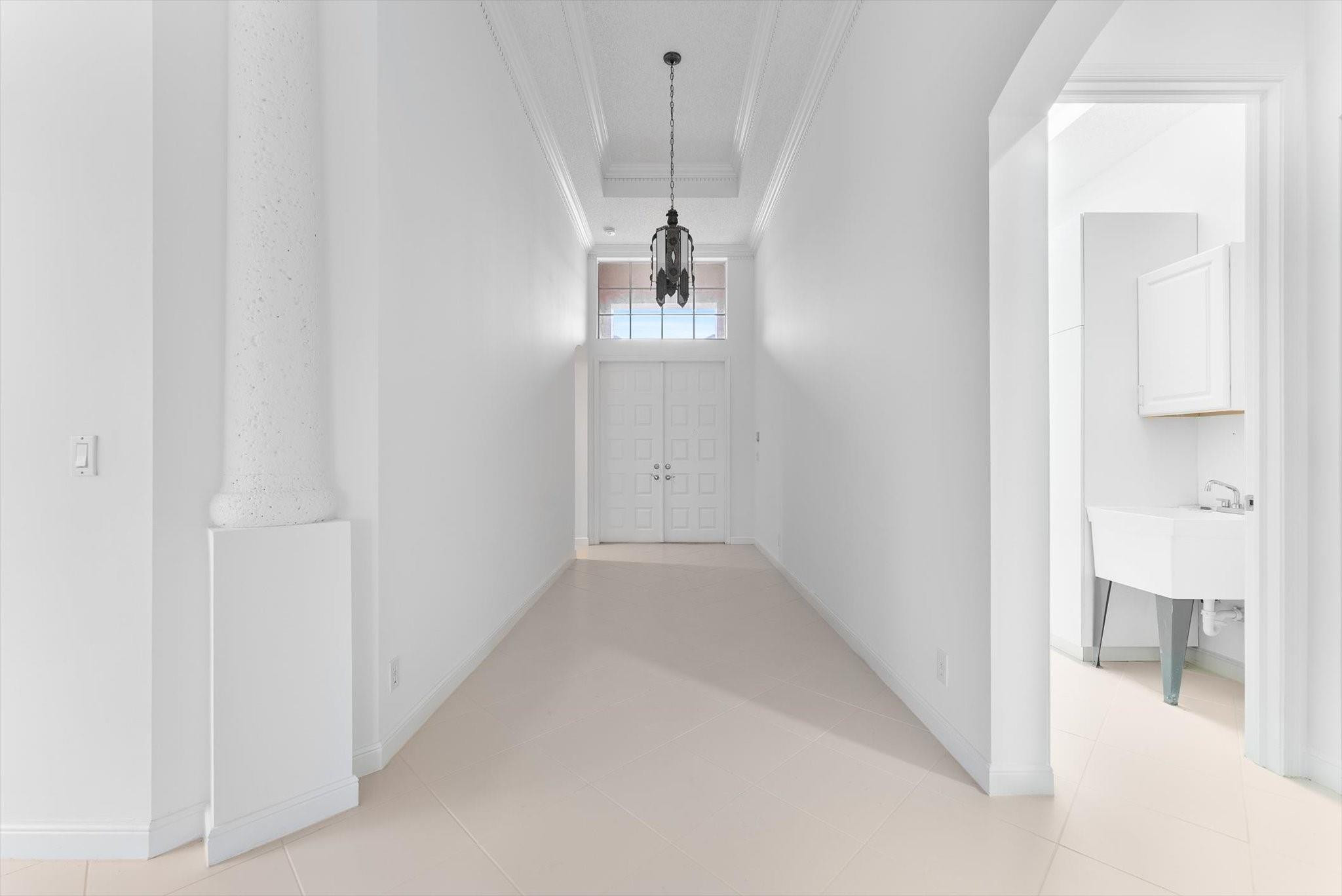 7010 Fairway Lakes Dr