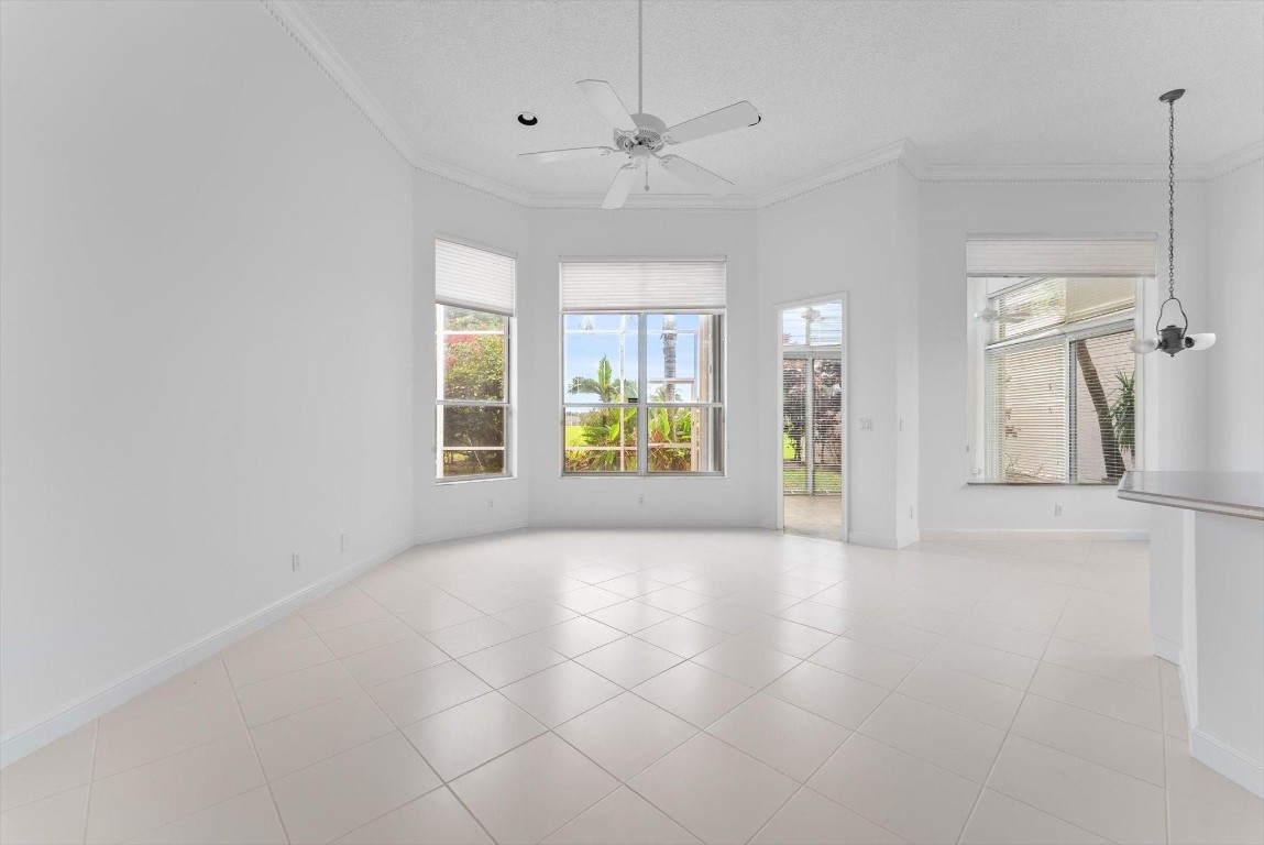 7010 Fairway Lakes Dr