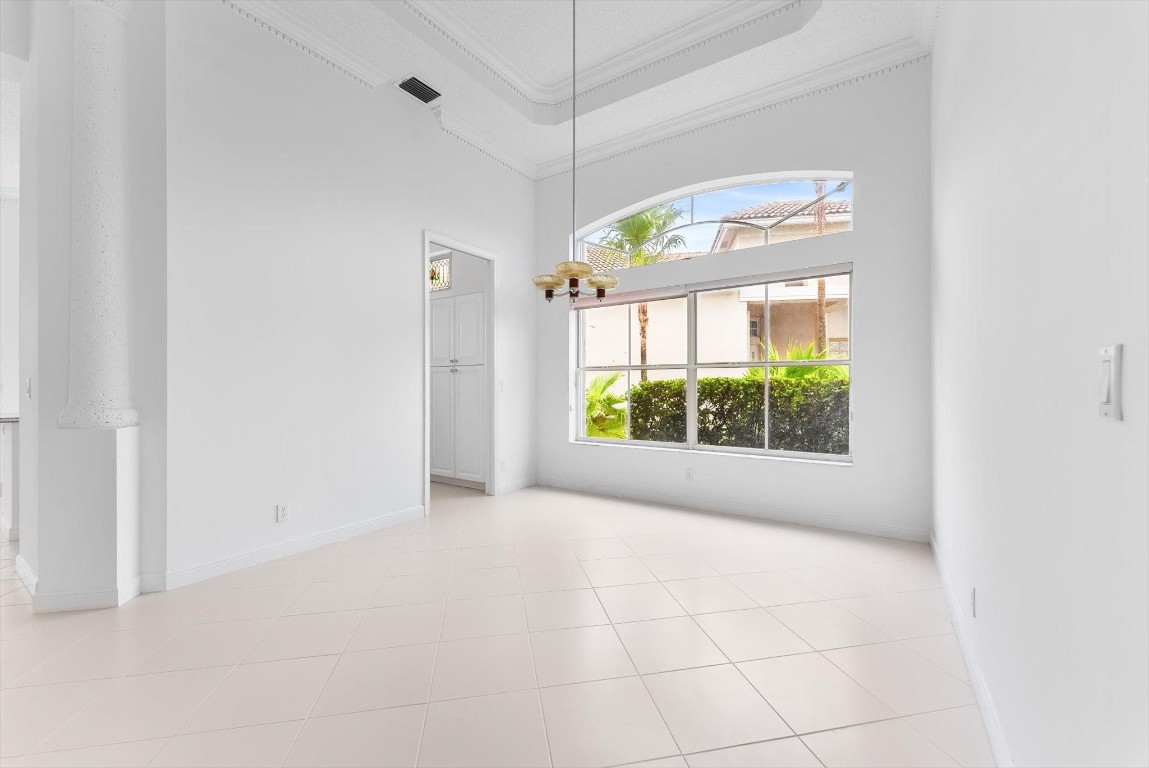 7010 Fairway Lakes Dr