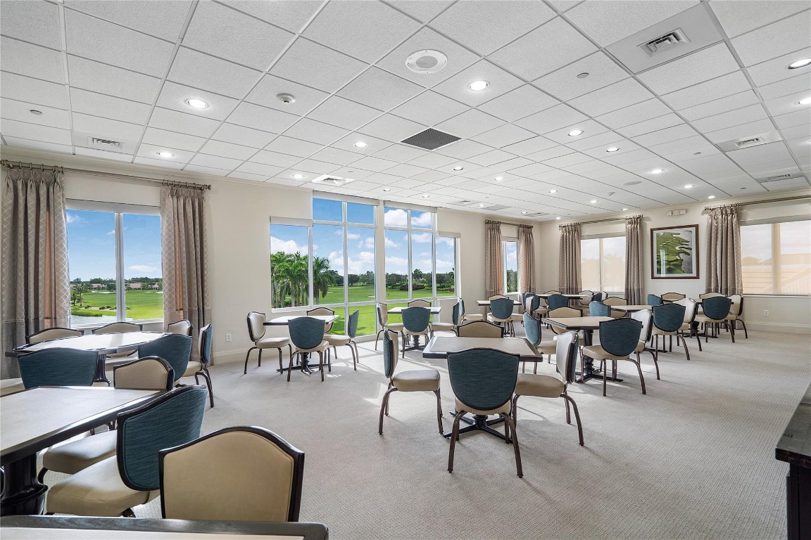 7010 Fairway Lakes Dr