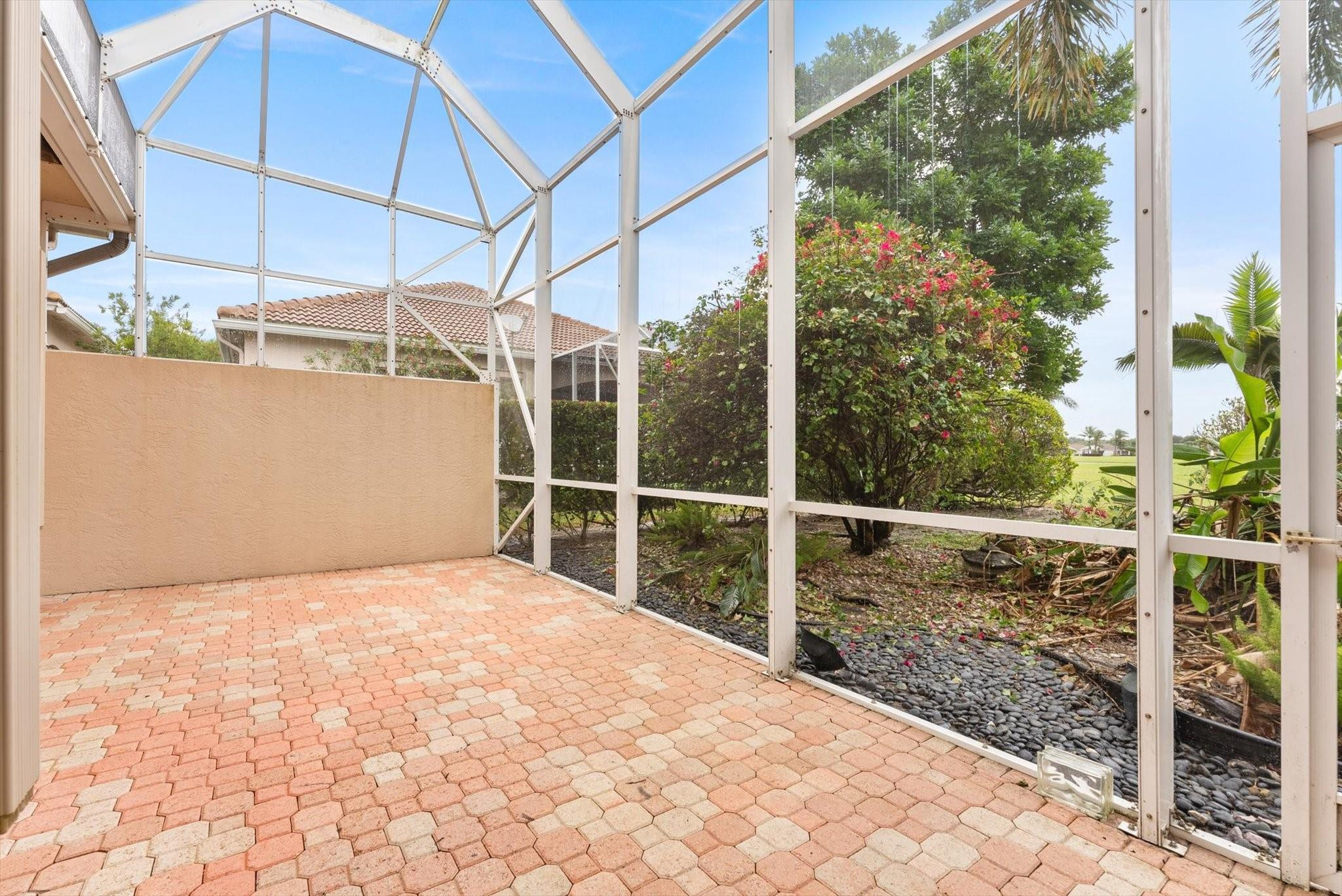 7010 Fairway Lakes Dr