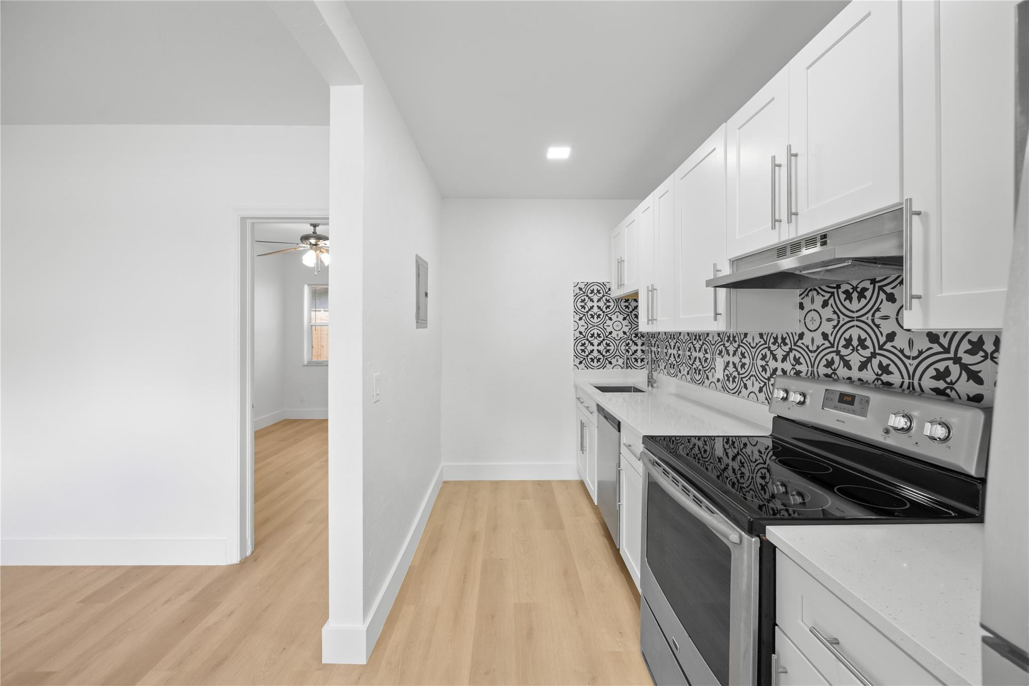 412 SE 16th St 4