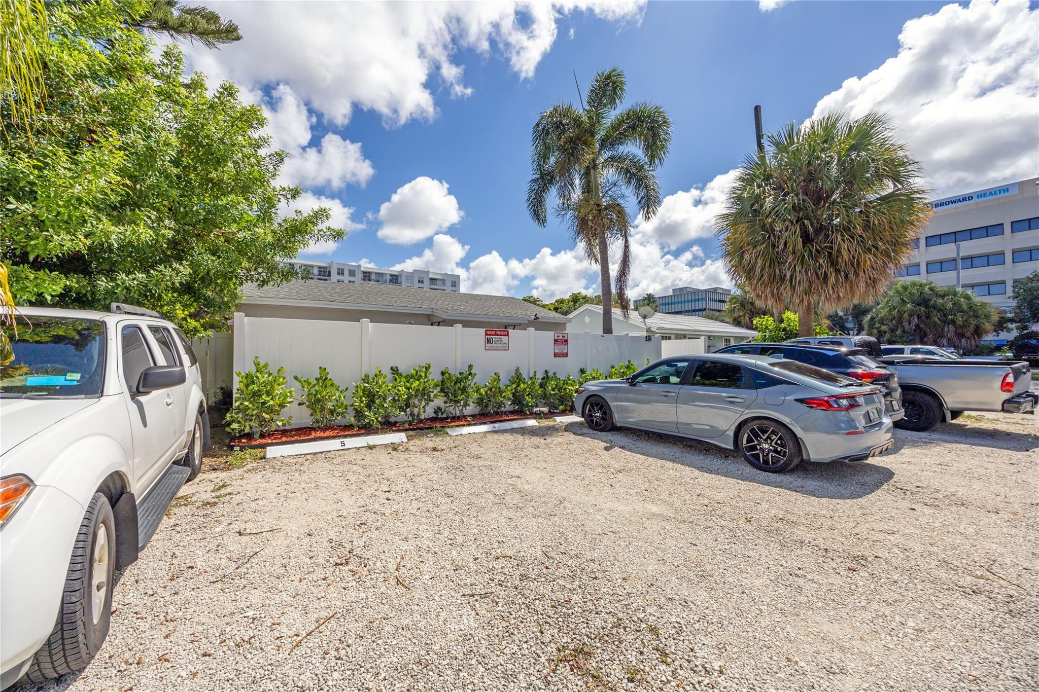 412 SE 16th St 4