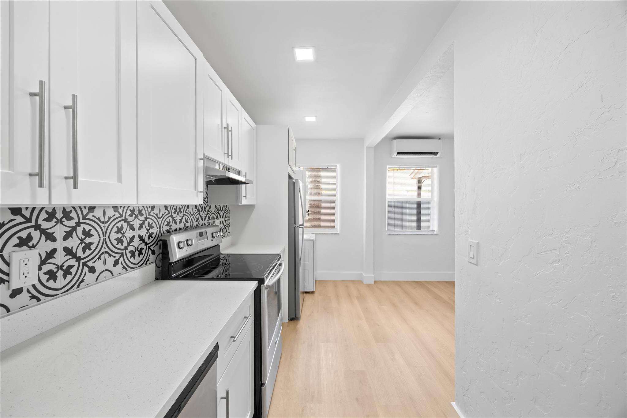 412 SE 16th St 4