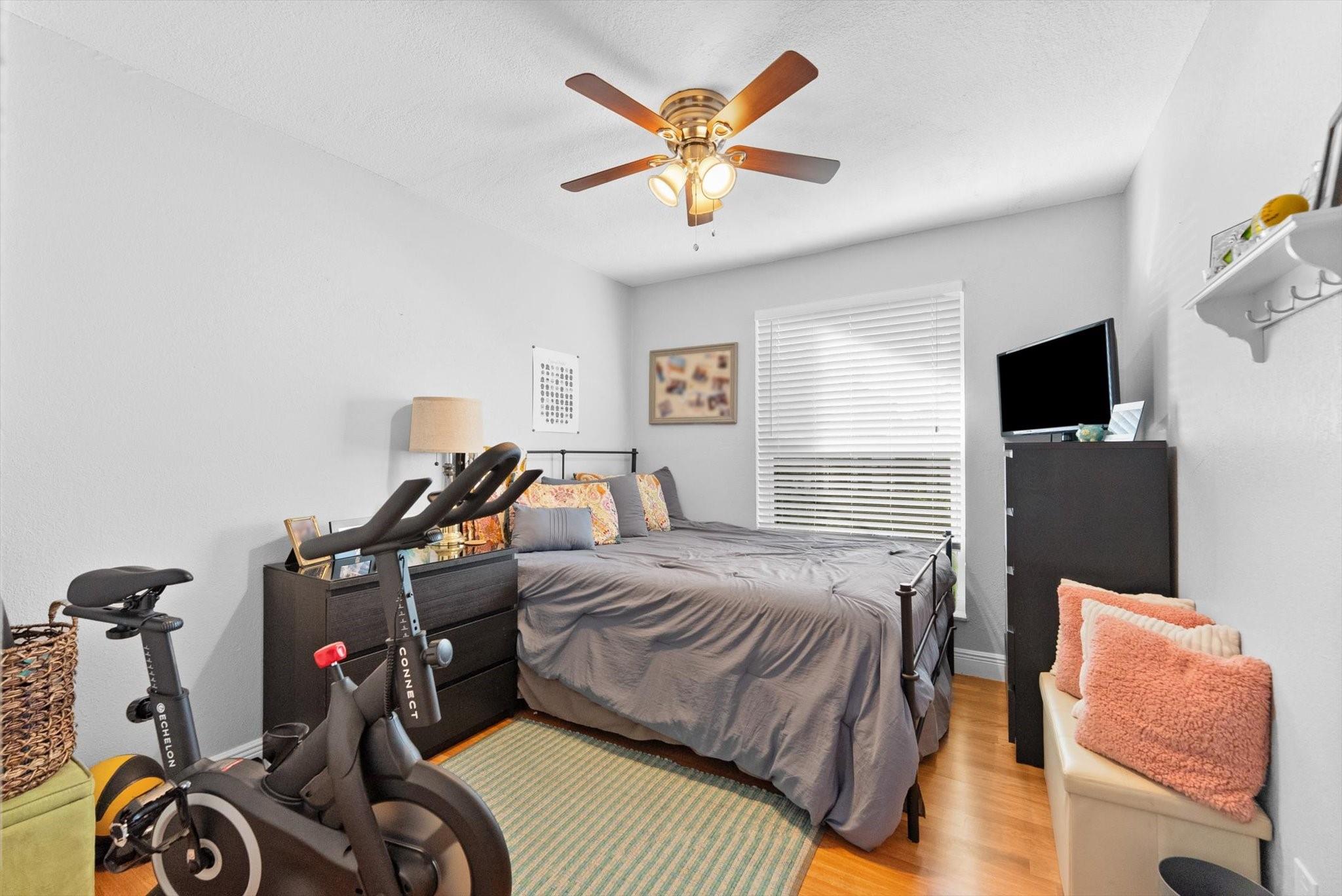 547 N Pine Island Rd 25