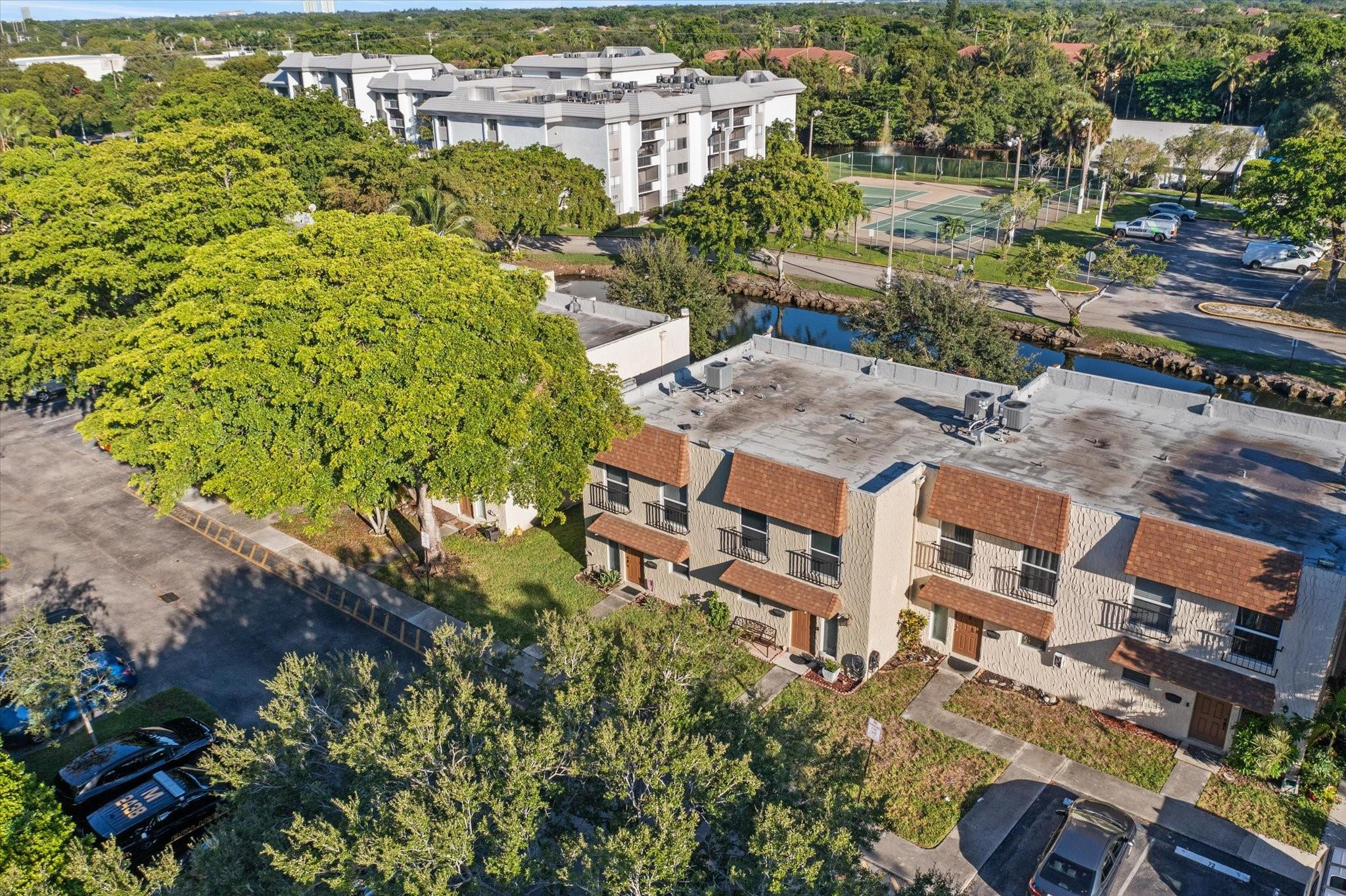 547 N Pine Island Rd 25