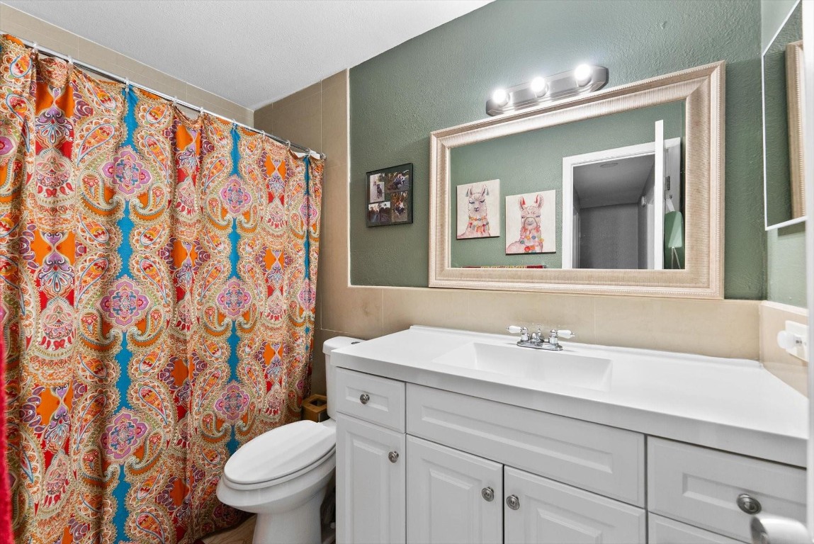 547 N Pine Island Rd 25