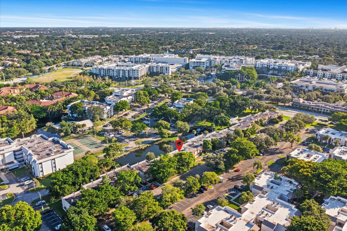 547 N Pine Island Rd 25