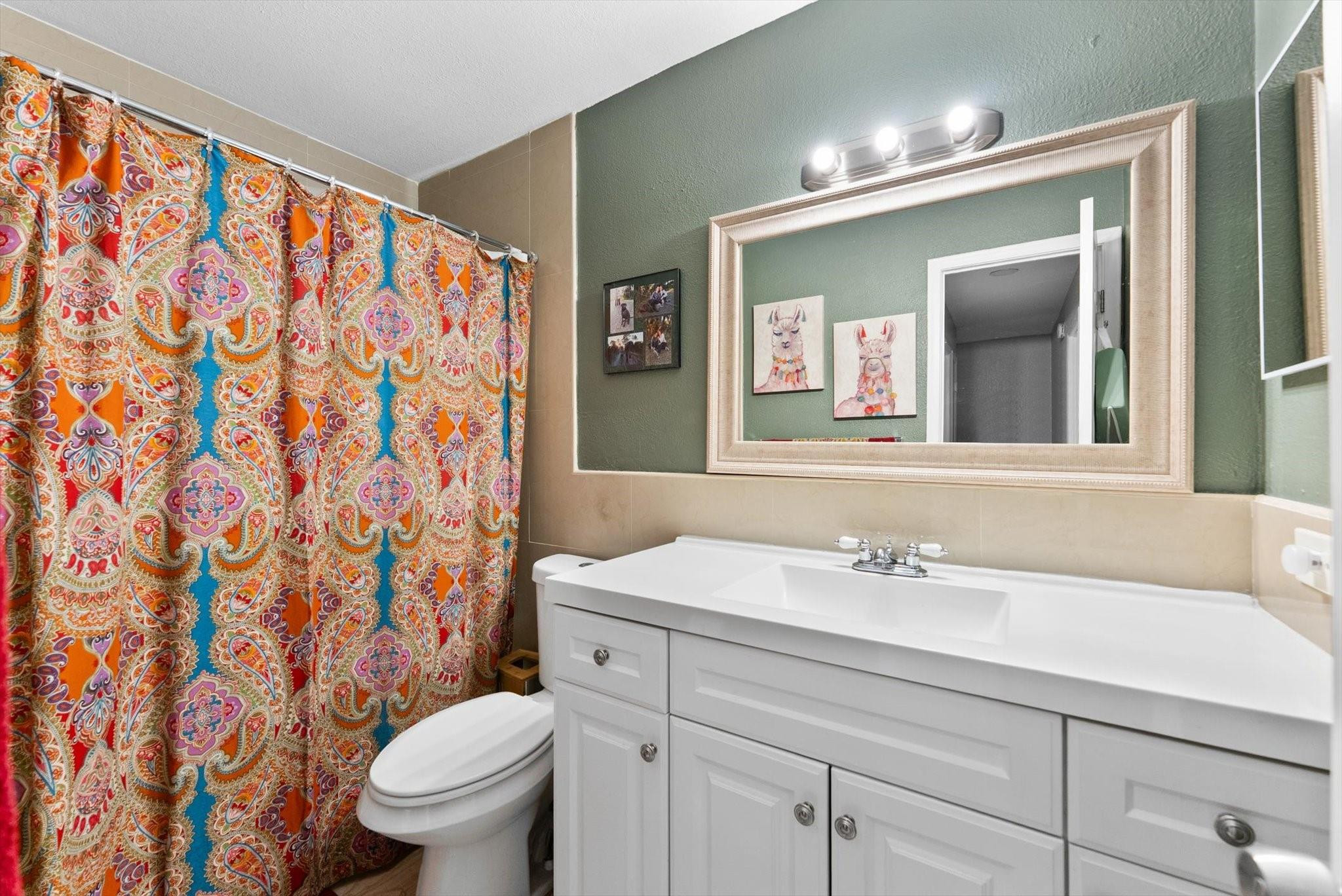 547 N Pine Island Rd 25