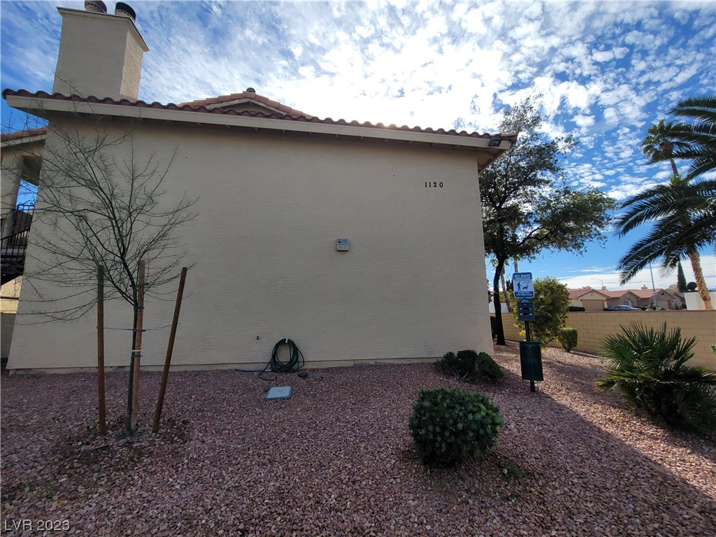 1120 OBSERVATION Drive 101