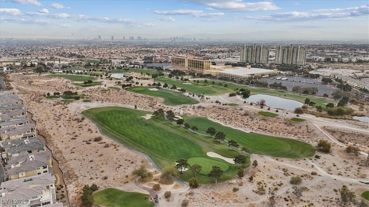 9201 Las Manaitas Avenue 302