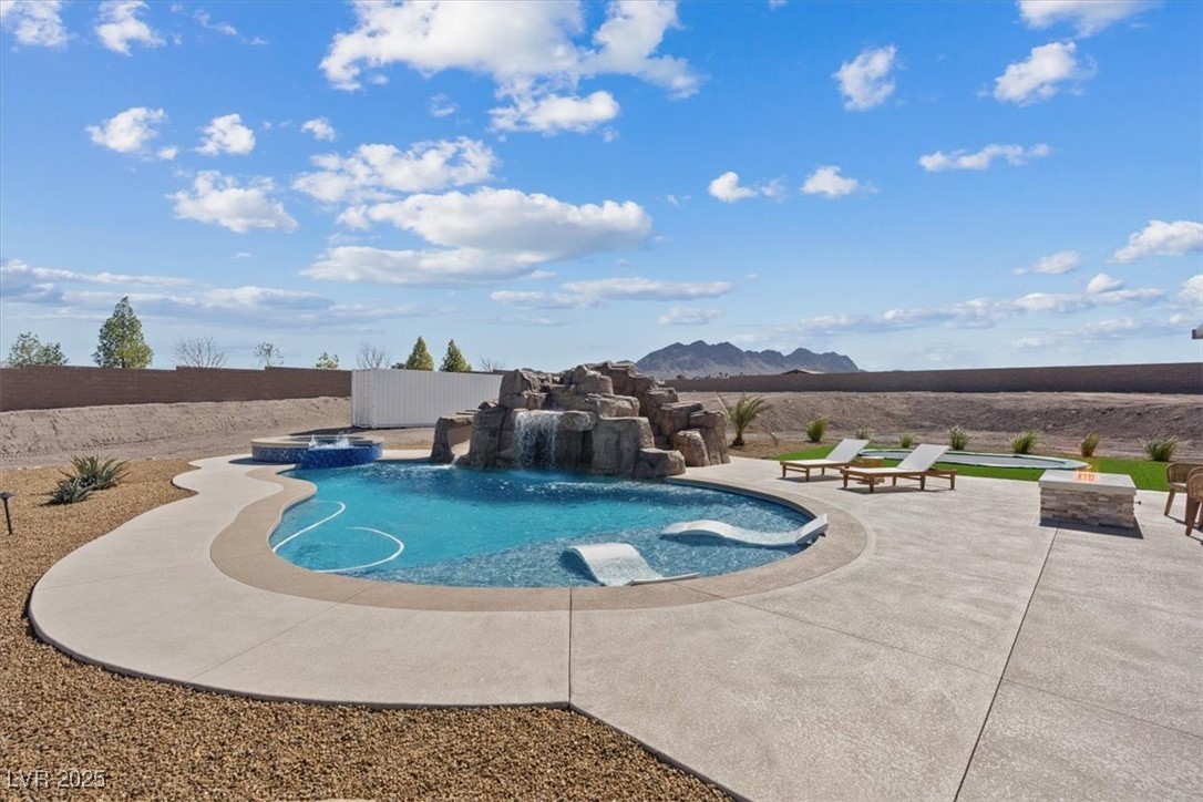 541 Patti Ann Woods Drive