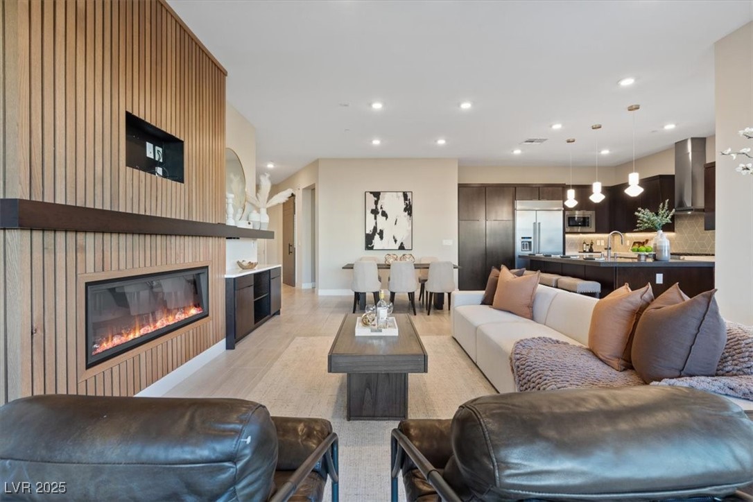 120 Los Cabos Drive 301