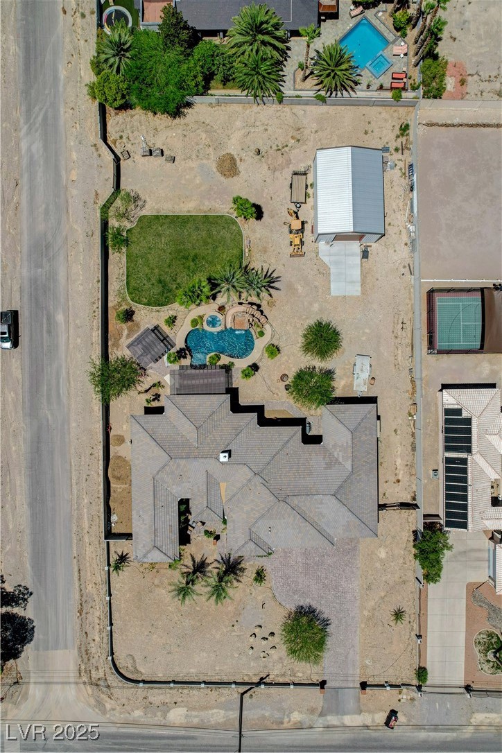 5025 North Chieftain Street