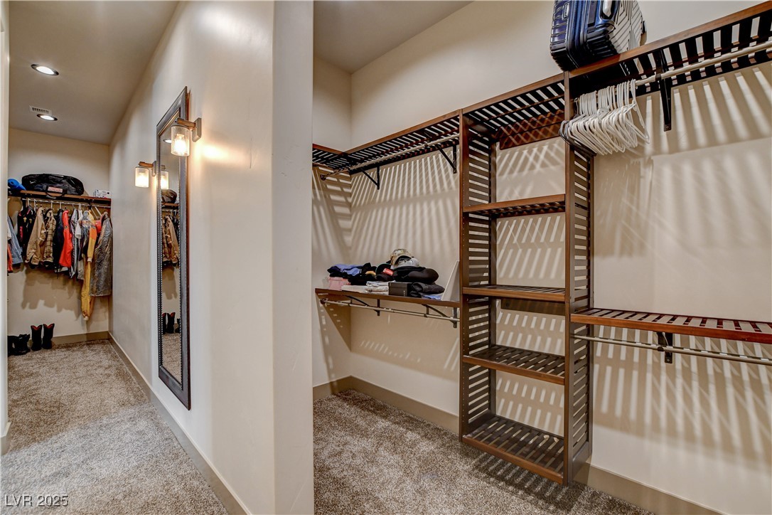 5025 North Chieftain Street