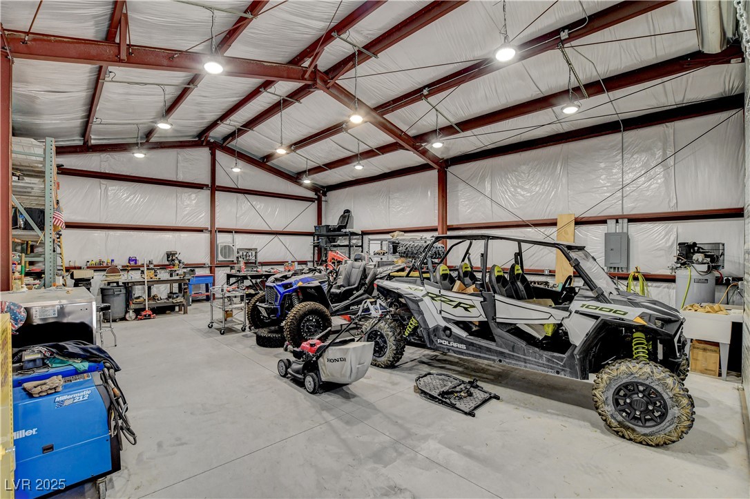 5025 North Chieftain Street