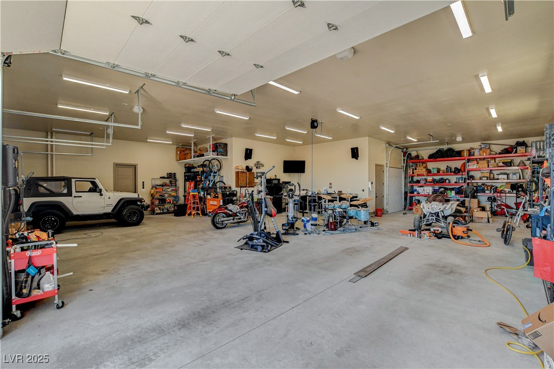 5025 North Chieftain Street