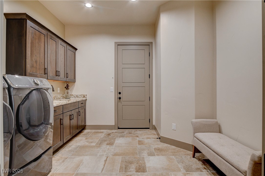 5025 North Chieftain Street