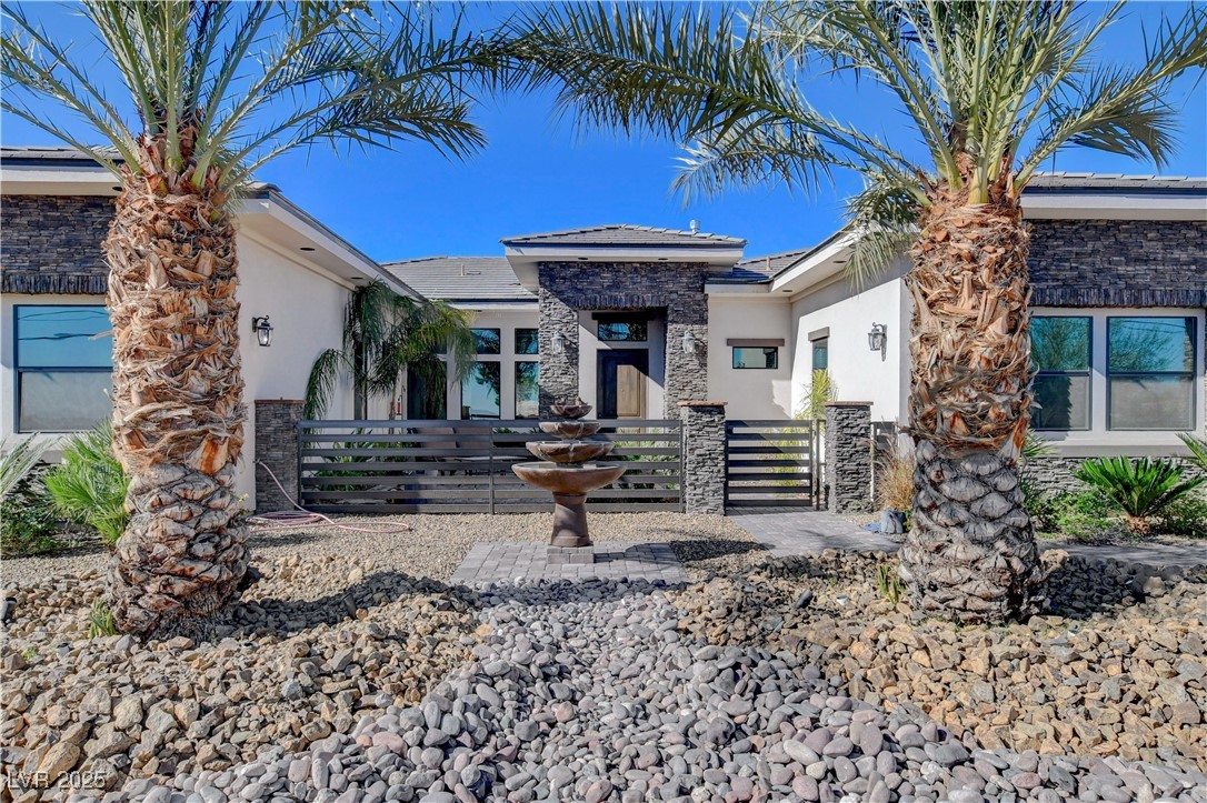 5025 North Chieftain Street