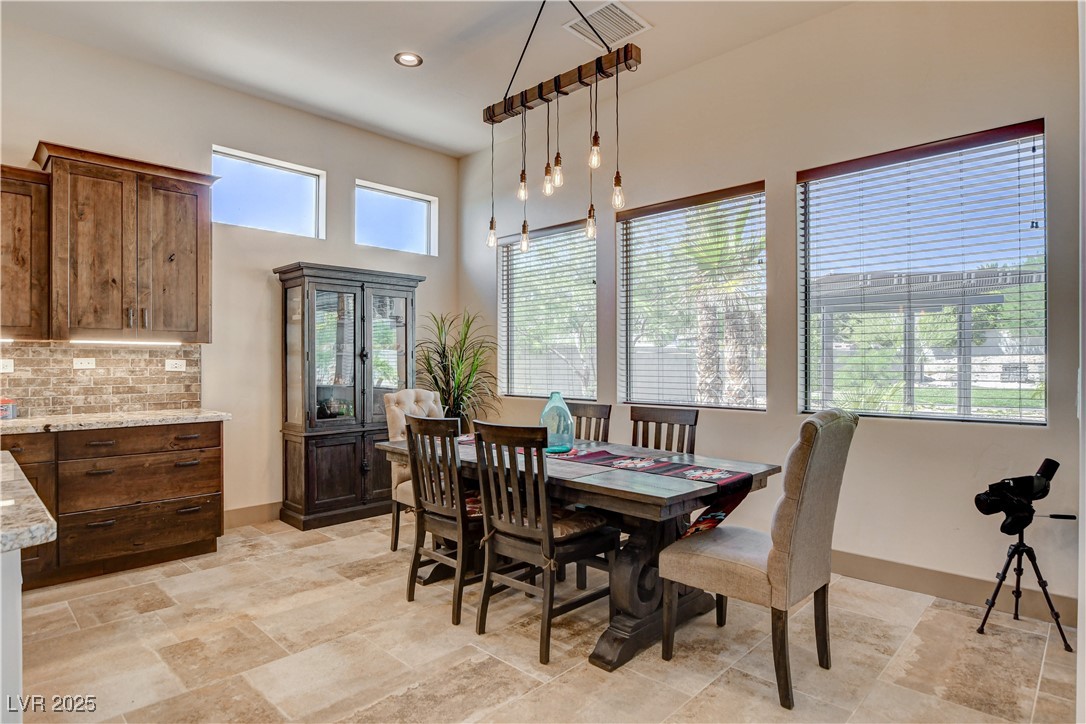 5025 North Chieftain Street