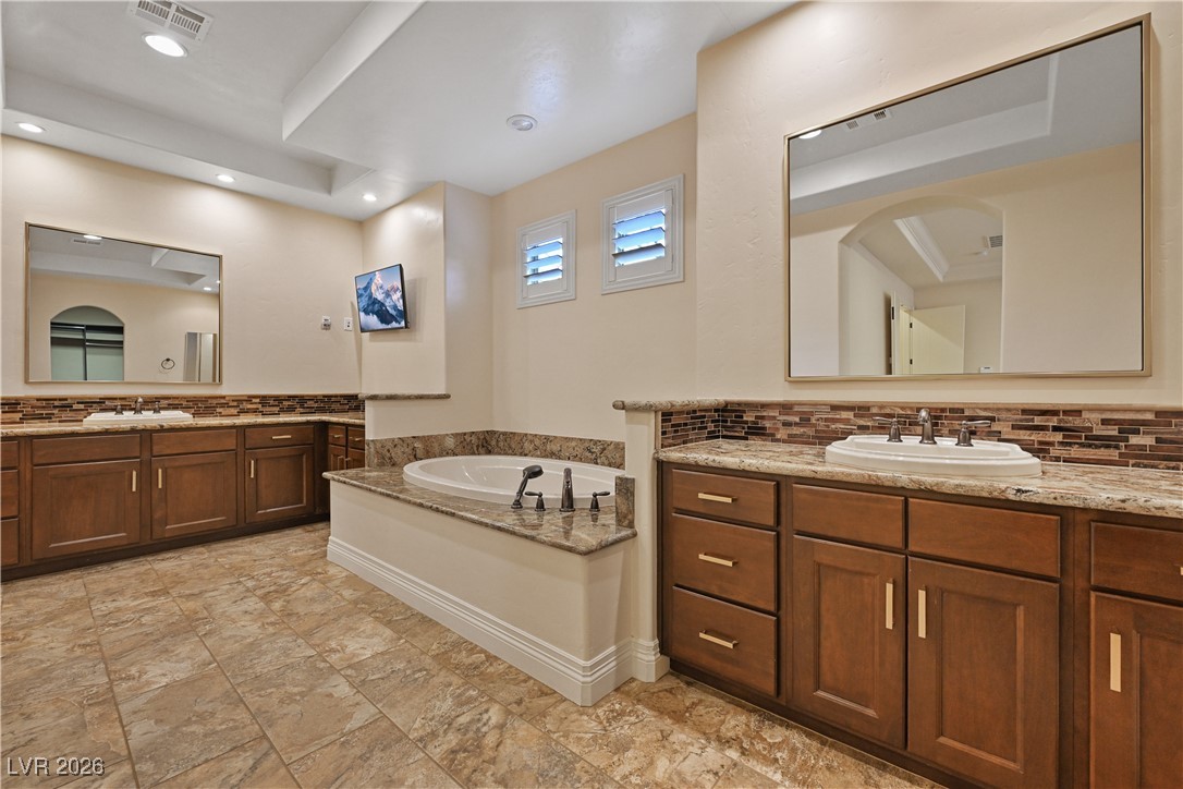 9747 Cathedral Pines Avenue