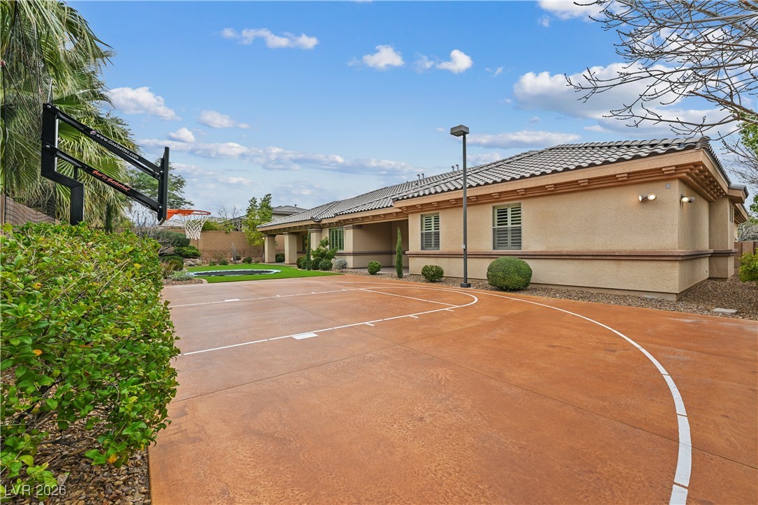 9747 Cathedral Pines Avenue