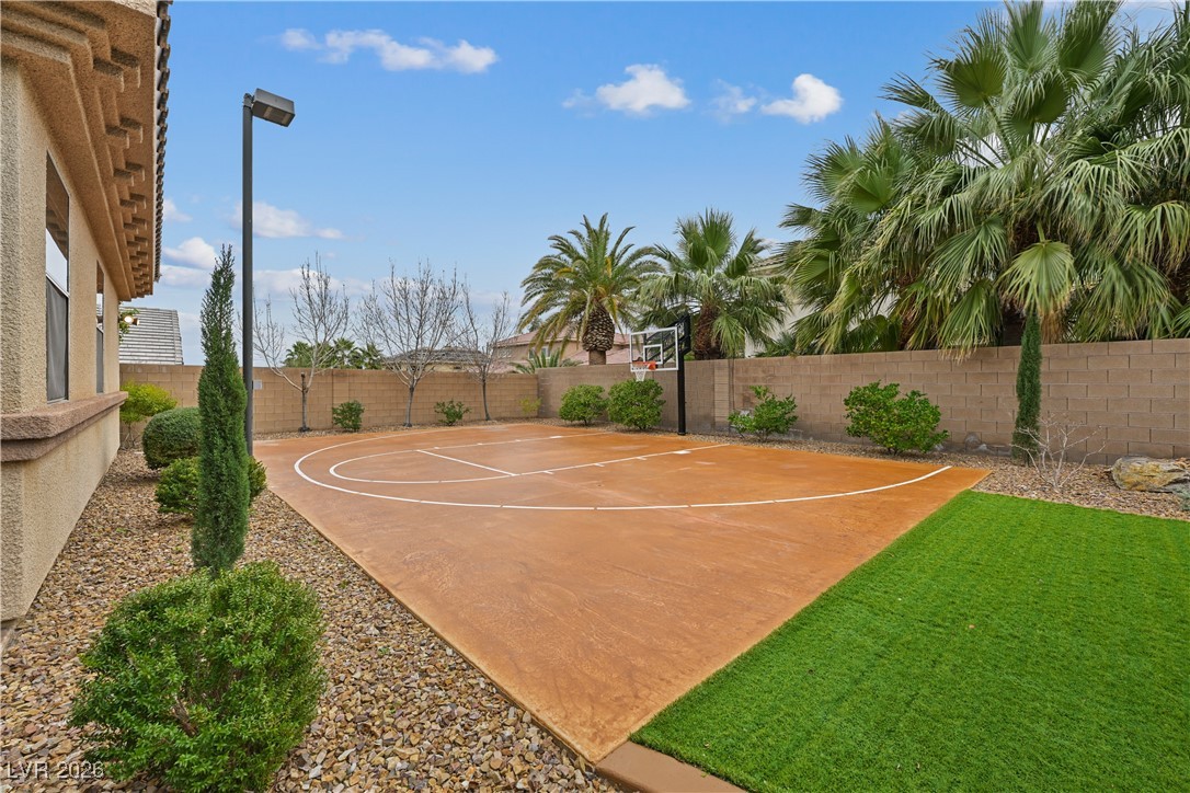 9747 Cathedral Pines Avenue