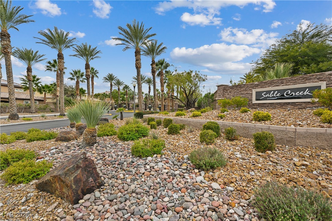 9747 Cathedral Pines Avenue