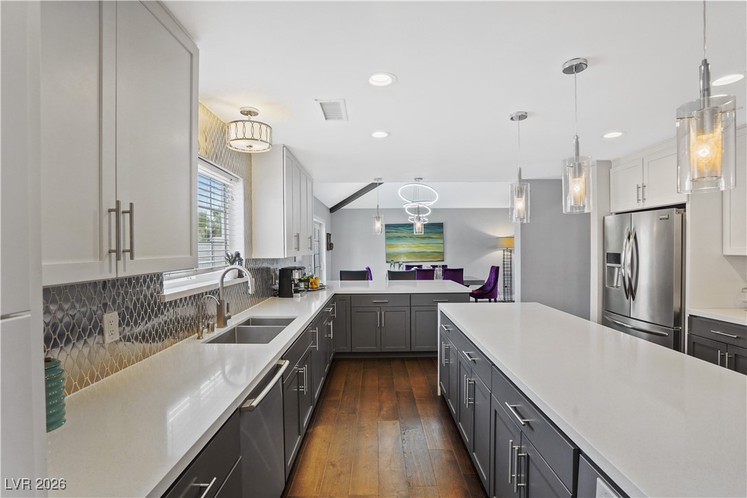 3370 Heavenly View Court