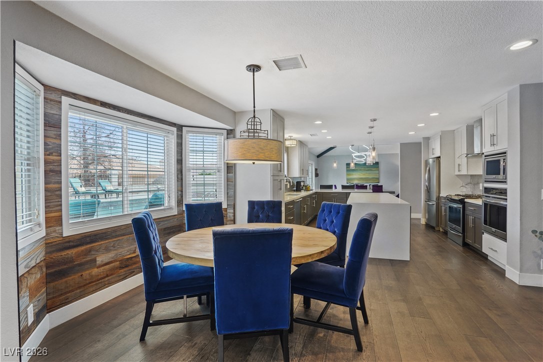 3370 Heavenly View Court