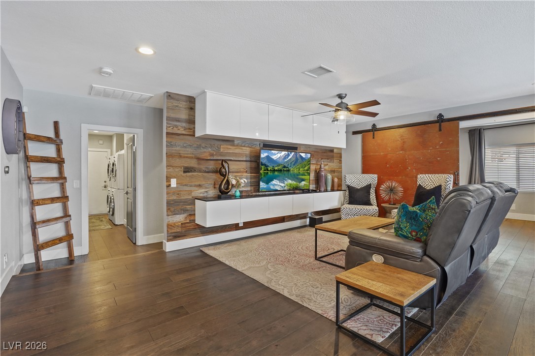 3370 Heavenly View Court