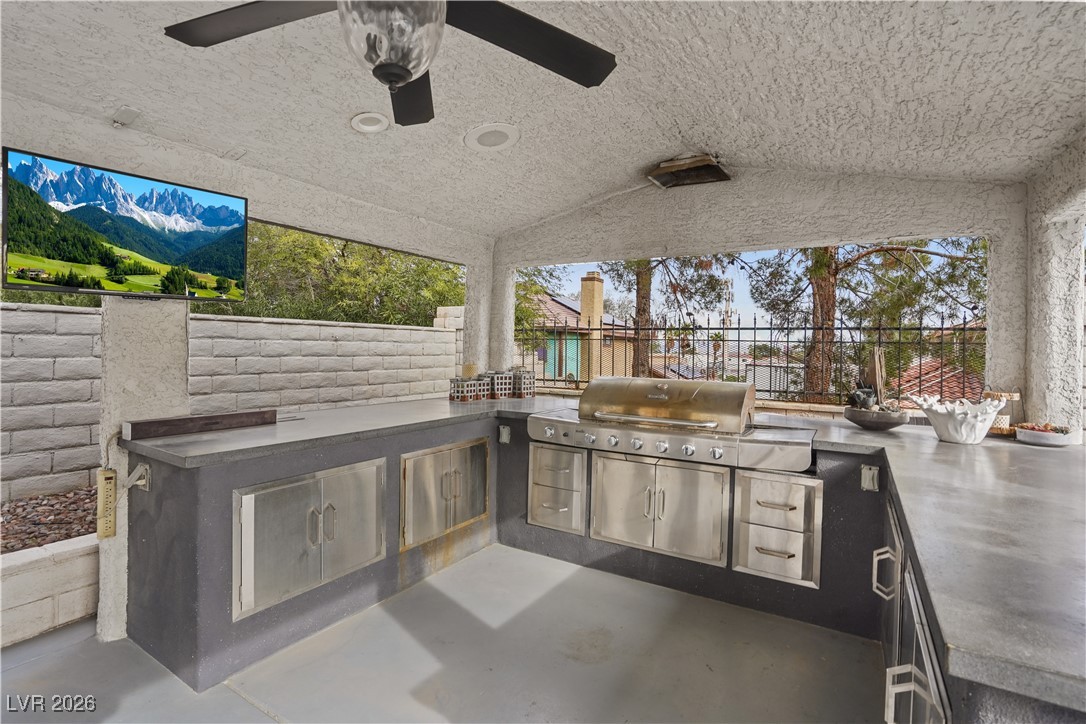 3370 Heavenly View Court