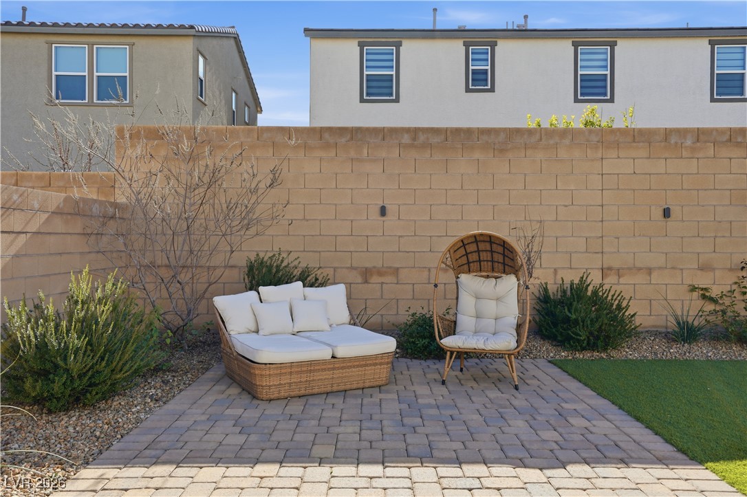 10125 Pleasant Knoll Avenue