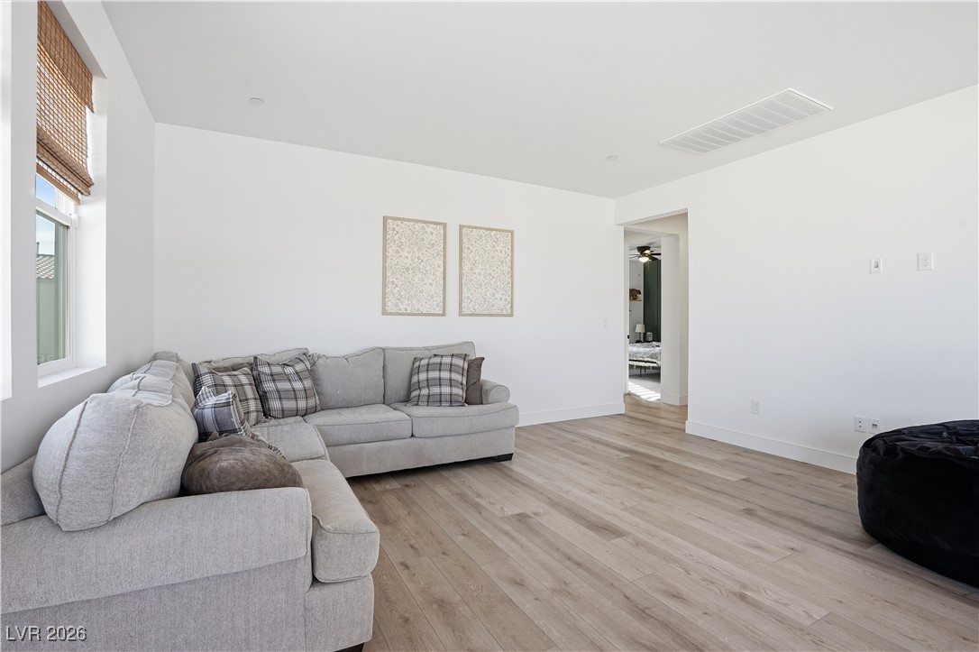 10125 Pleasant Knoll Avenue