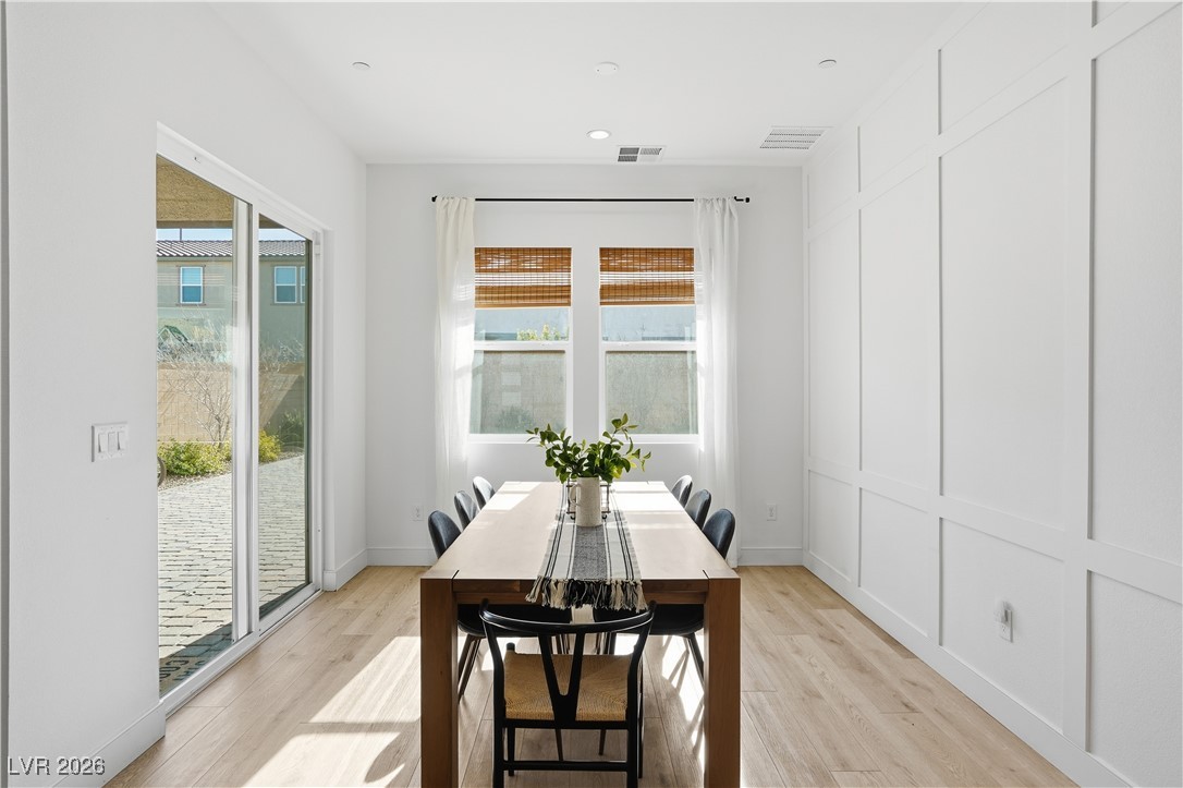 10125 Pleasant Knoll Avenue