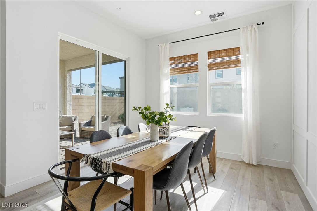 10125 Pleasant Knoll Avenue