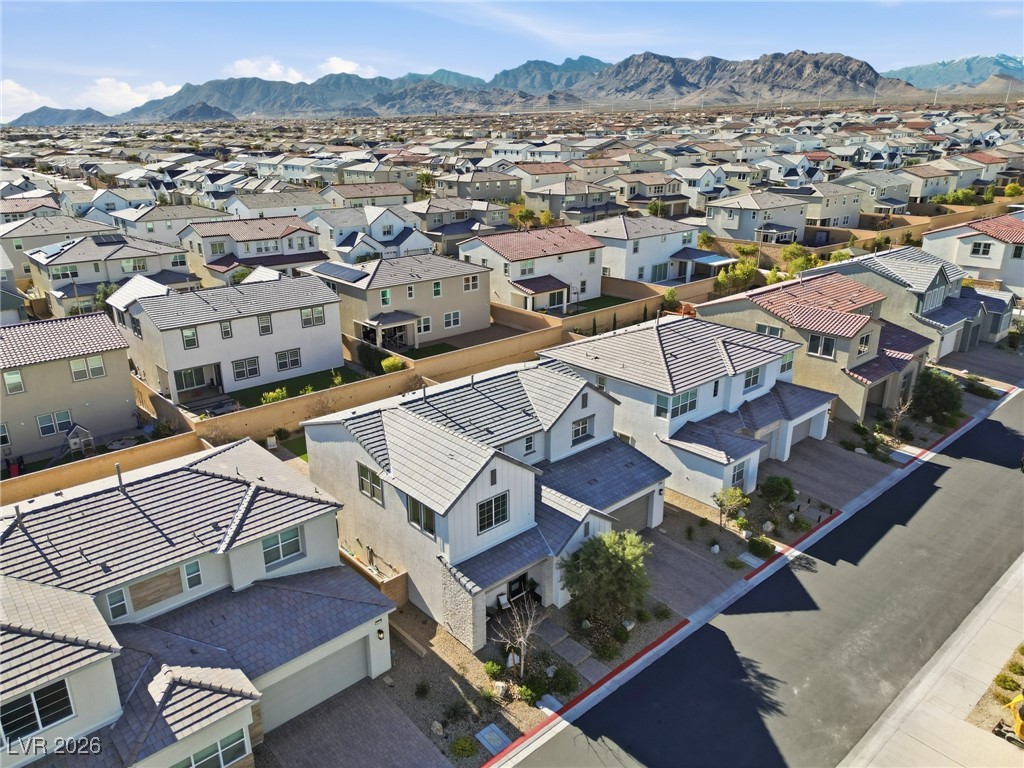 10125 Pleasant Knoll Avenue