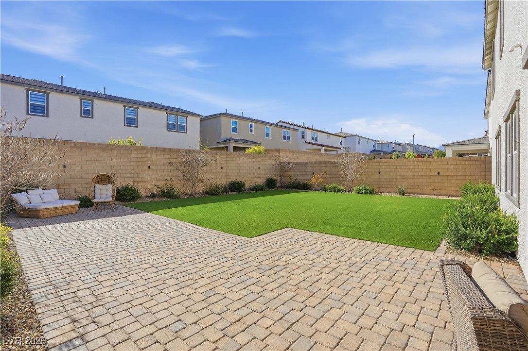 10125 Pleasant Knoll Avenue