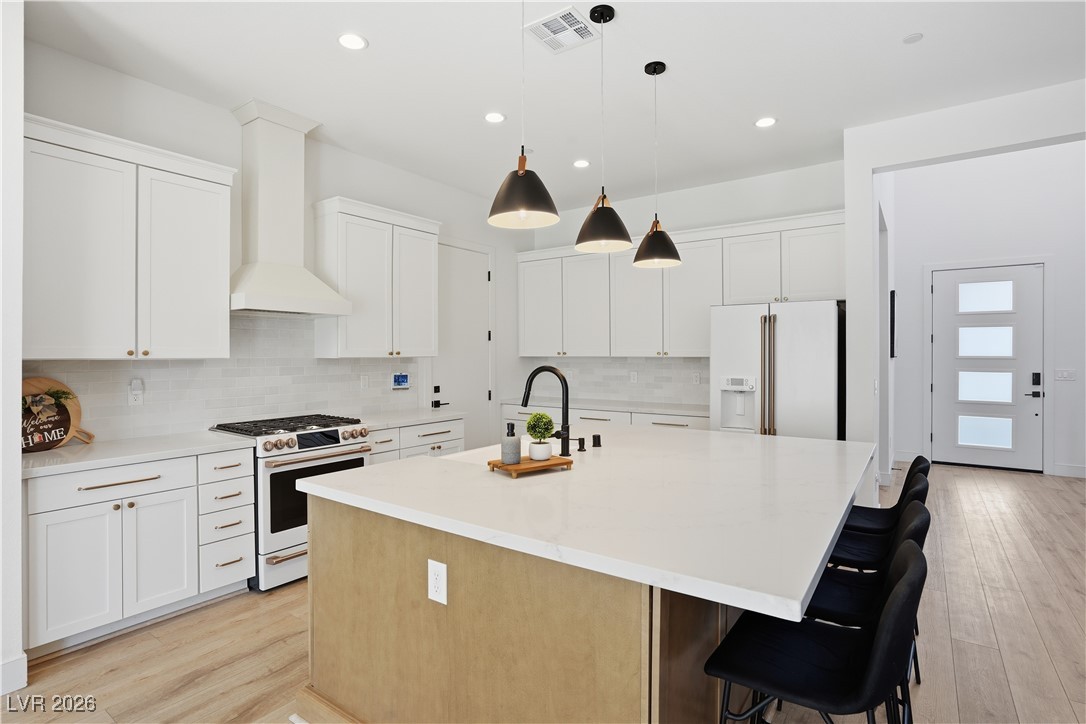 10125 Pleasant Knoll Avenue