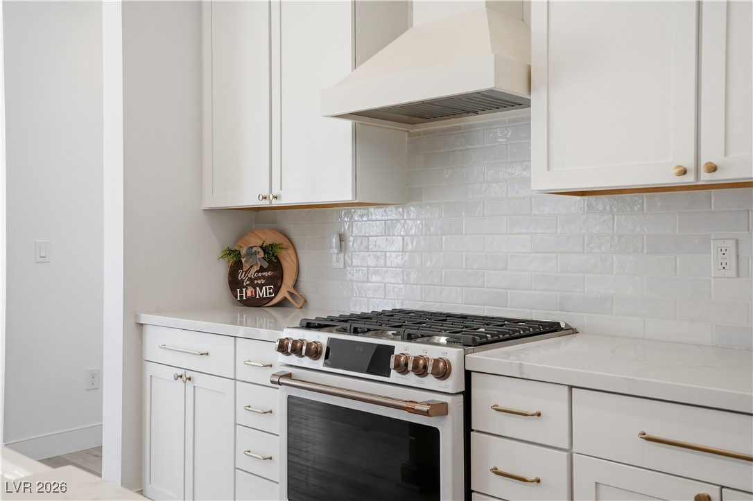 10125 Pleasant Knoll Avenue