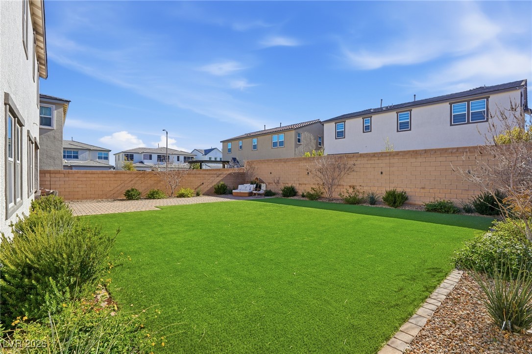 10125 Pleasant Knoll Avenue