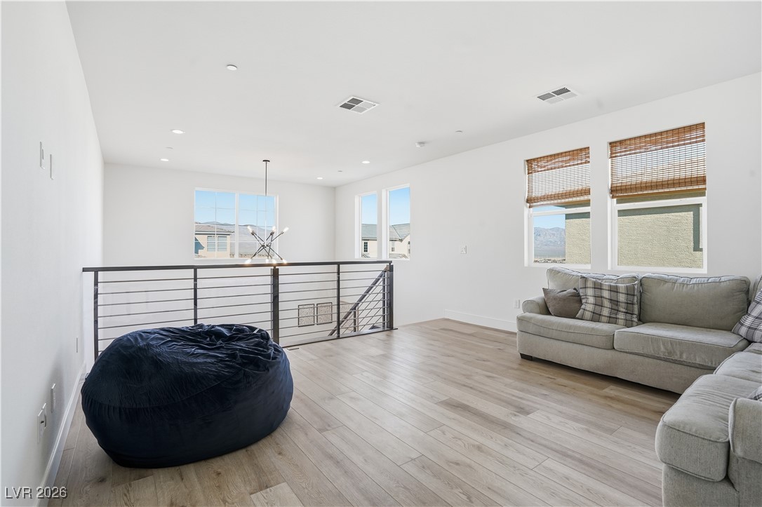 10125 Pleasant Knoll Avenue