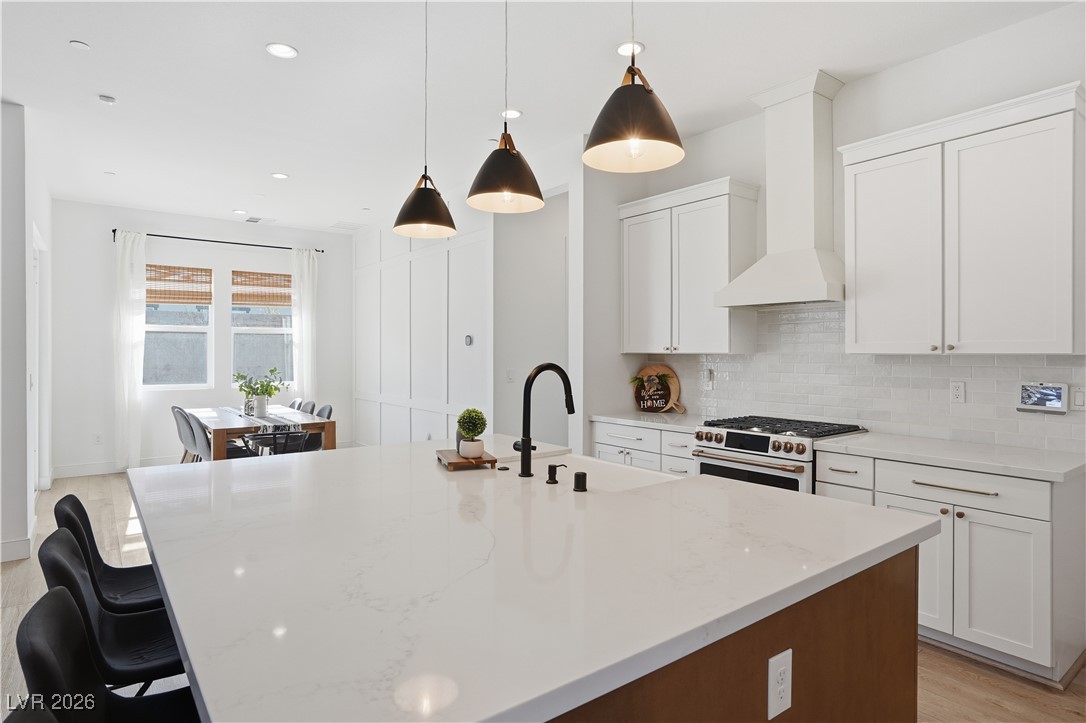 10125 Pleasant Knoll Avenue